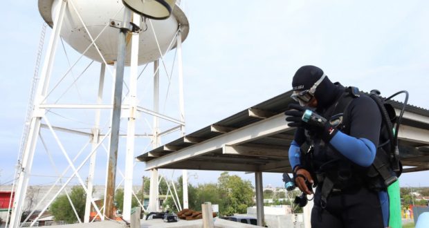 Comapa brinda mantenimiento a Tanque Matamoros.