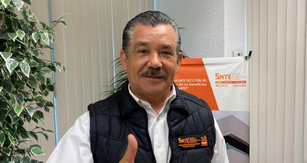 Secretario General de la Sección 30 del SNTE, José Rigoberto Guevara Vázquez