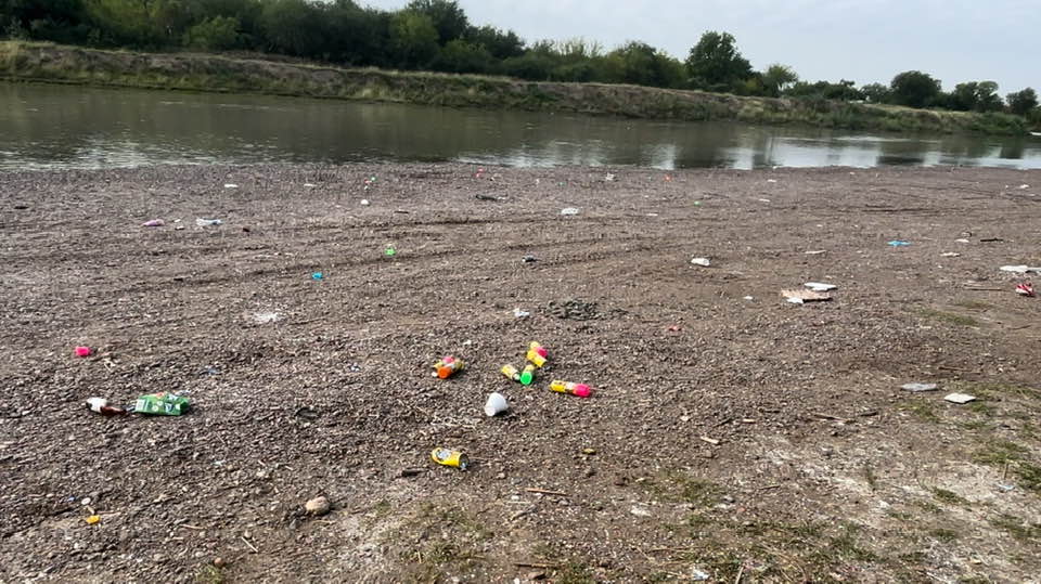 RÍO BRAVO CON BASURA, CONTAMINADO
